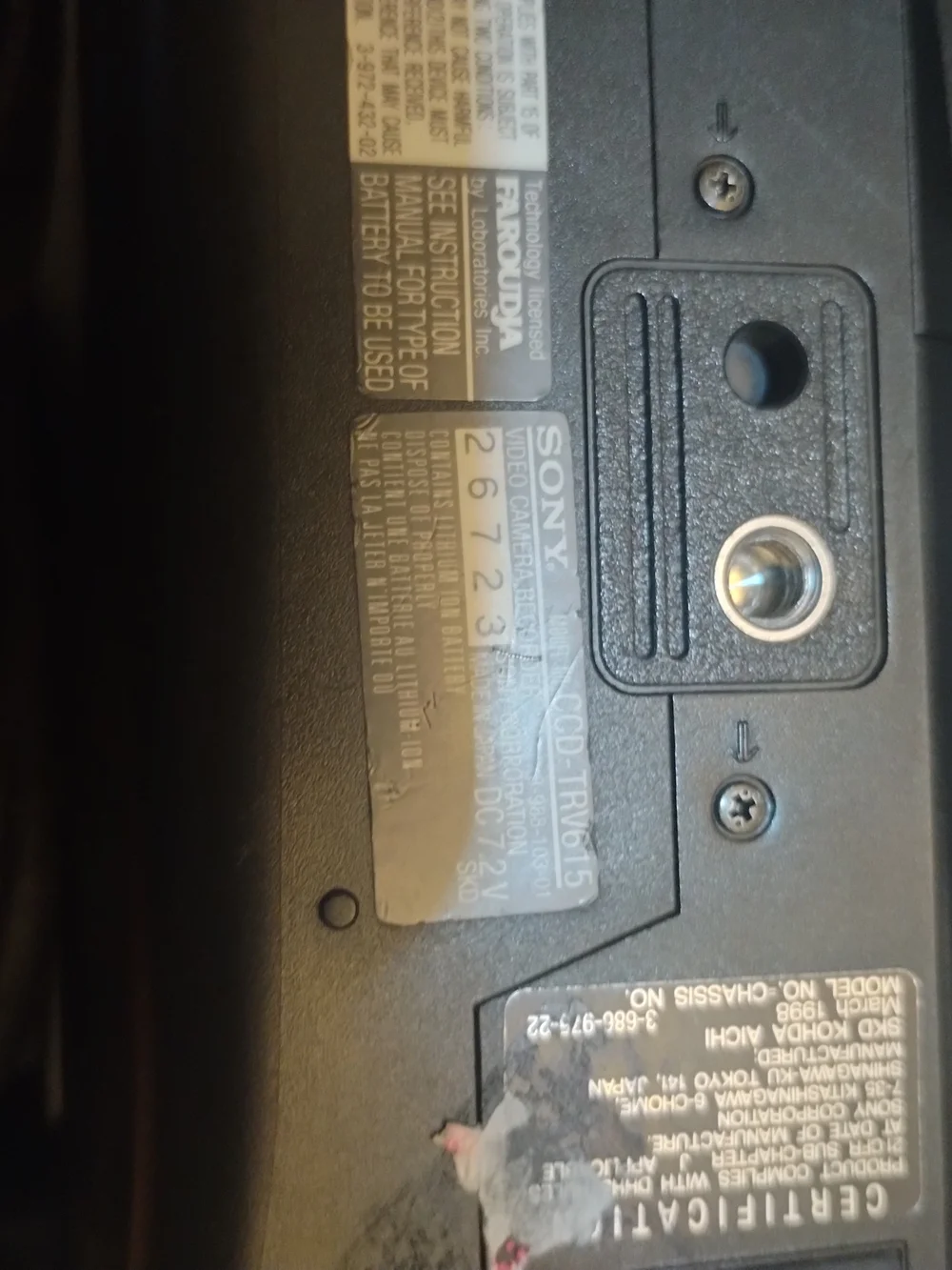 Vintage Sony Handycam CCD-TRV615 Hi-8 With Night Vision And Bag Charger Battery